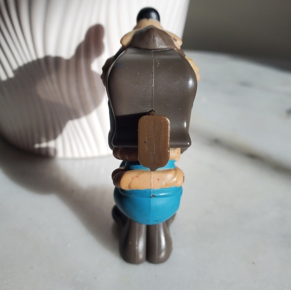 (2) Wile E. Coyote Space Jam 2021 McDonalds Toys 4" - Picture 4 of 8